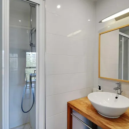 Stunning - 2p - La Vilette Paris