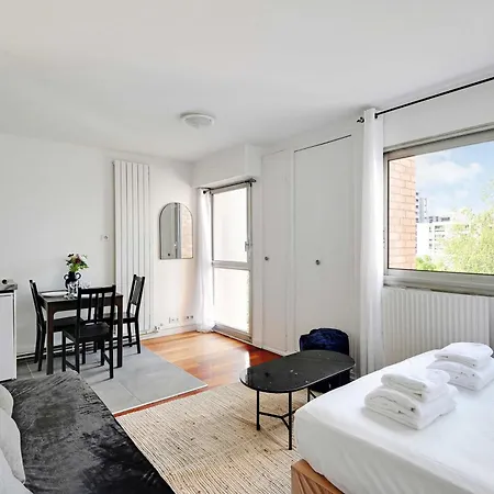 Stunning - 2p - La Vilette *